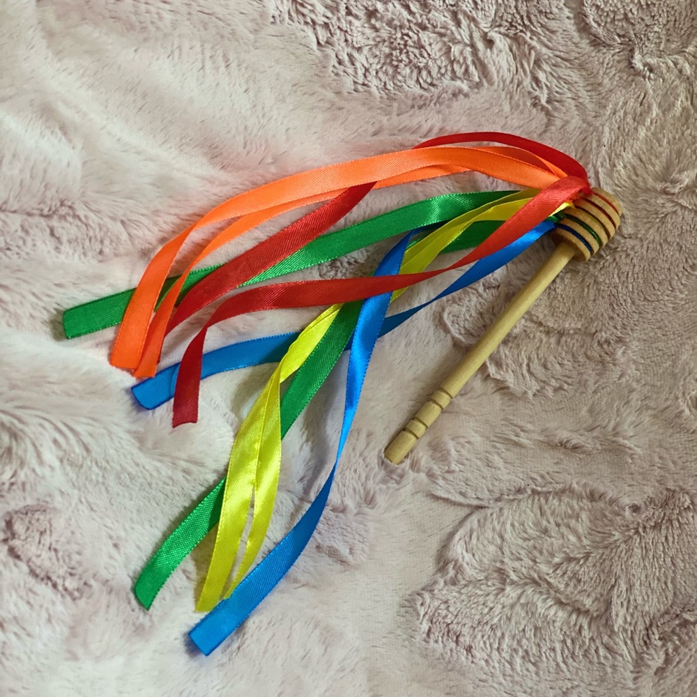 Honey Dipper Hand Kite